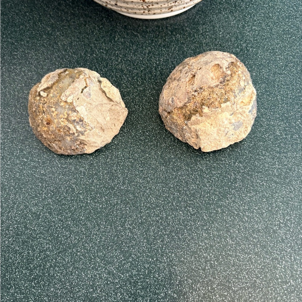 Natural Geode Bookends - Picture 4 of 7
